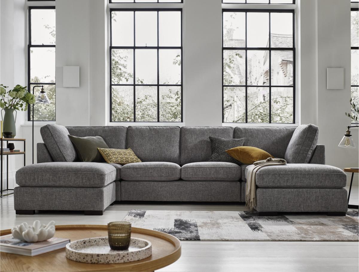 10922_ORGANIC ARTICLE_Big Sporty Summer_ugo_2